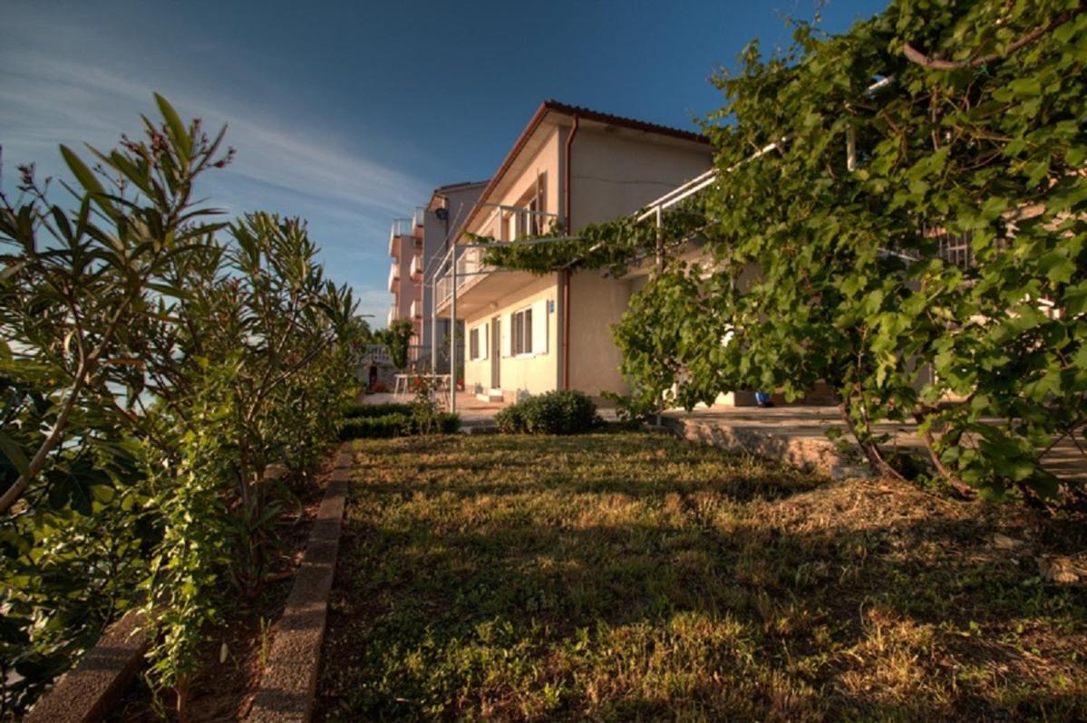 Kaka Apartment Sveti Juraj Luaran gambar